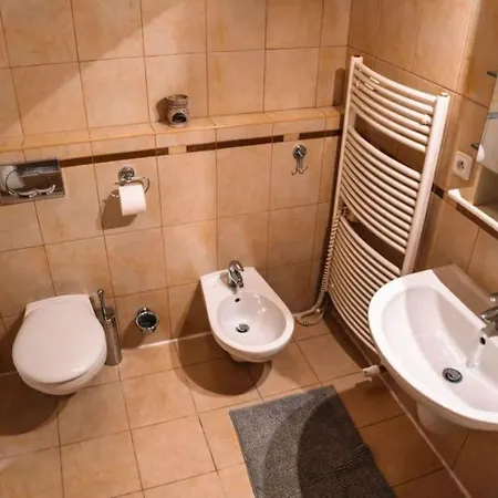 Riverside Duplex Loft דירה *