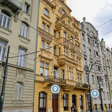 Riverside Duplex Loft Prague